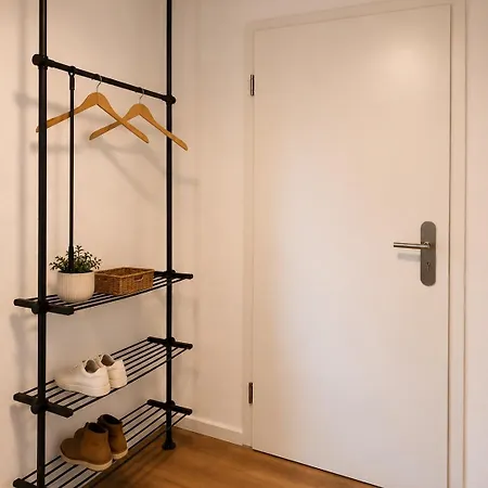 Modernes Mit Balkon & Parkplatz - * 瓦尔茨胡特·田根